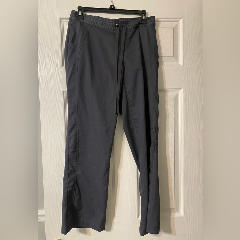 Healing Hands purple Label scrubs are a size small P.